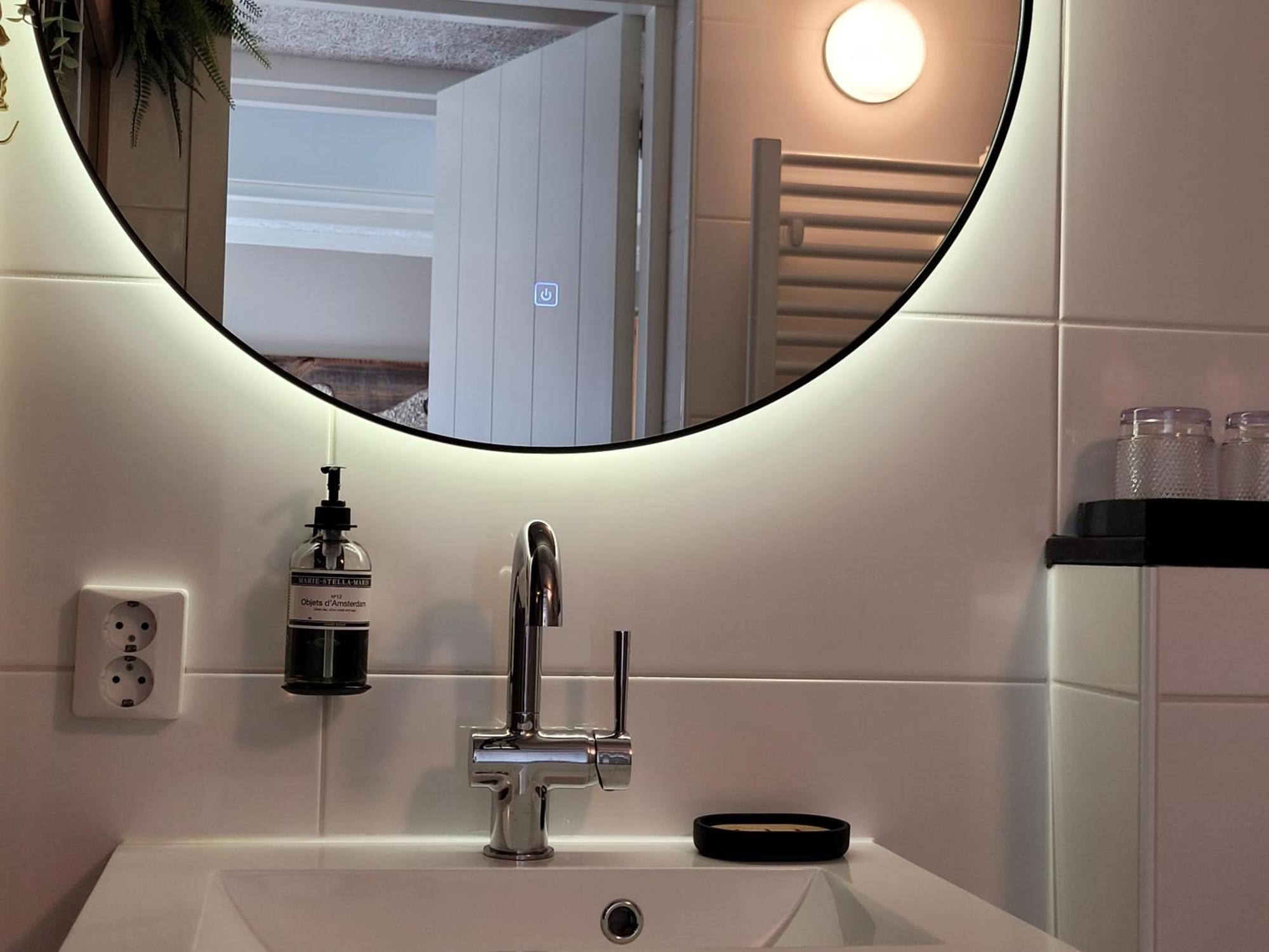 Tiny Villa De Haas Met Infraroodsauna Egmond aan Zee Luaran gambar